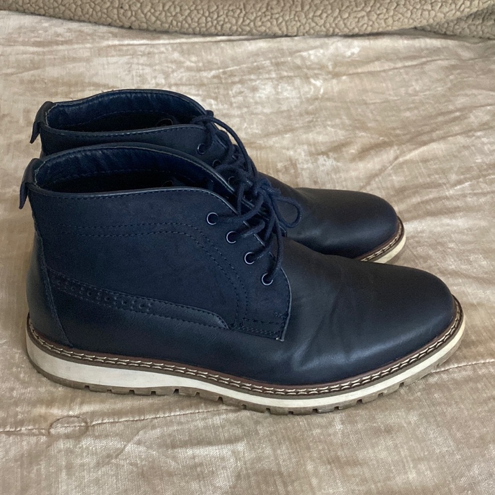 Hawk & CO boots me a size 8.5